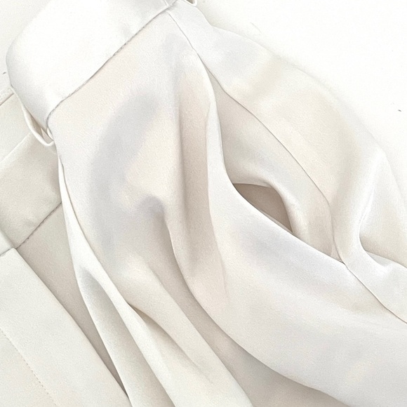 Aritzia Babaton Outgoing Satin Cargo Pant - Picture 12 of 14